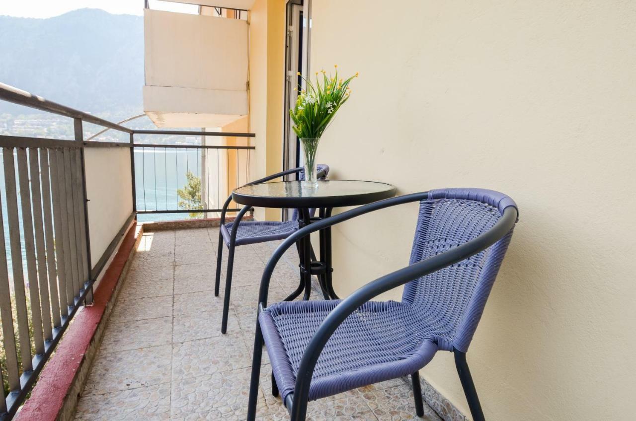 Apartment Barona Kotor Exterior foto